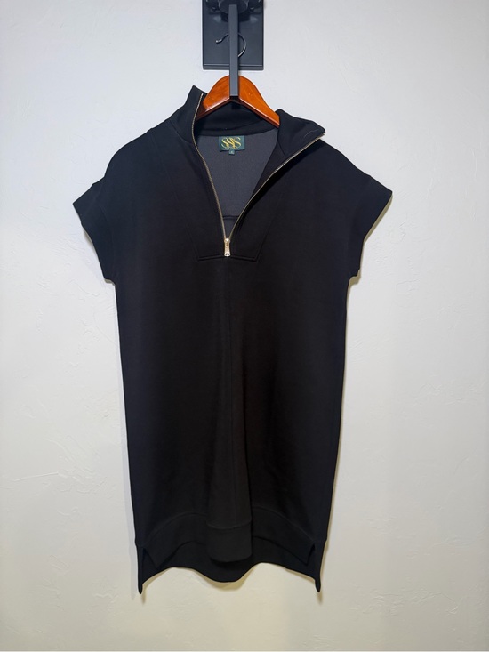 SSYS Dresses & Skirts - Black Half-Zip Sleeveless Tunic Dress